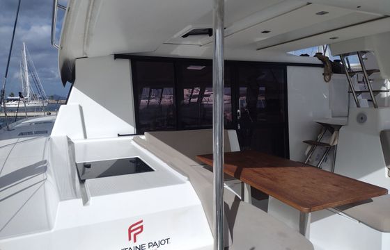 Fountaine Pajot Astrea 42 Agitation