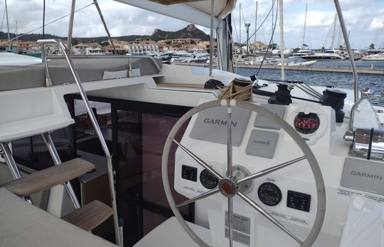 Fountaine Pajot Astrea 42 Agitation