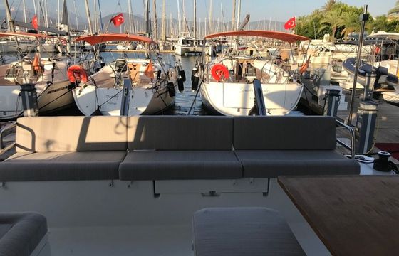 Fountaine Pajot Astrea 42 Bonita