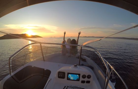 Focus 23 Sundeck (Blue)