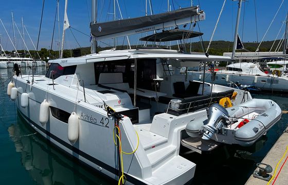 Fountaine Pajot Astrea 42 Elite