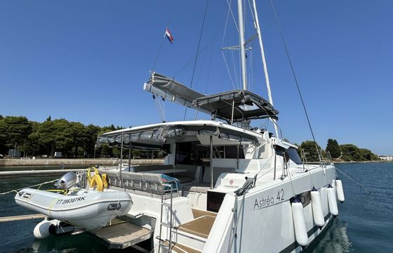 Fountaine Pajot Astrea 42 Jami