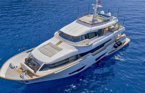 Ferretti Custom Line Navetta Milena