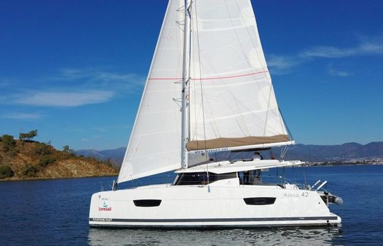 Fountaine Pajot Astrea 42 Reina