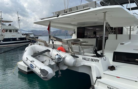 Fountaine Pajot Elba 45 Halle Berry