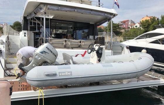 Fountaine Pajot Helia 44 Alpha Centauri