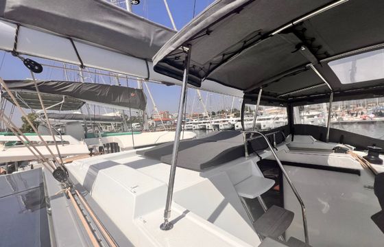 Fountaine Pajot Astrea 42 Bollinger