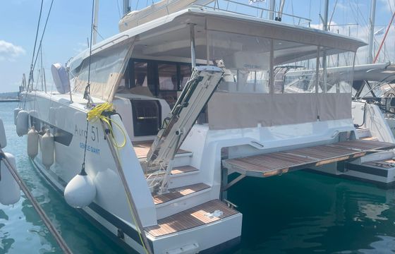 Fountaine Pajot Aura 51 Gentle Giant