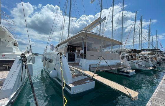 Fountaine Pajot Aura 51 Gentle Giant