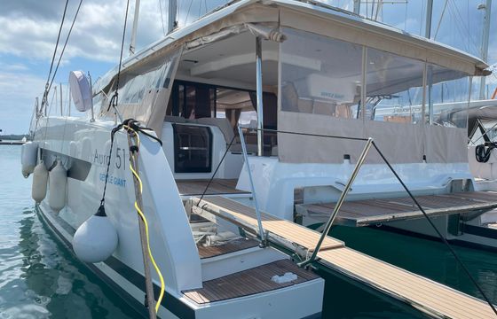 Fountaine Pajot Aura 51 Gentle Giant