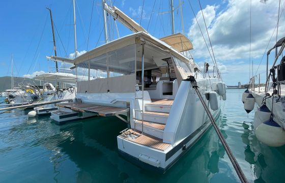 Fountaine Pajot Aura 51 Gentle Giant