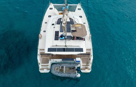 Fountaine Pajot Helia 44 Knyps