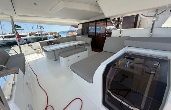 Fountaine Pajot Aura 51 Tiki