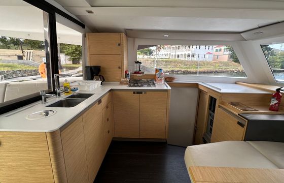 Fountaine Pajot Isla 40 Nomad