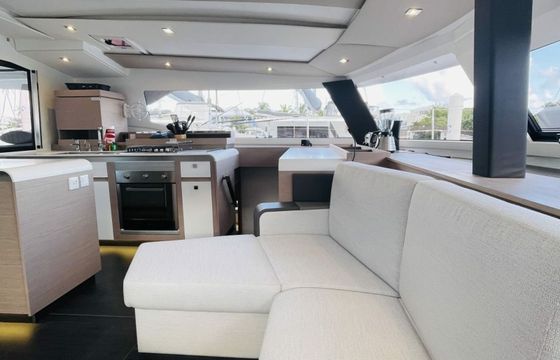 Fountaine Pajot Aura 51 Hoylah