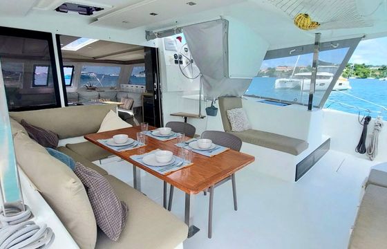Fountaine Pajot Lucia 40 Aqua Panda