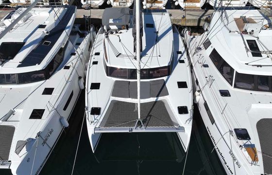 Fountaine Pajot Isla 40 Orion