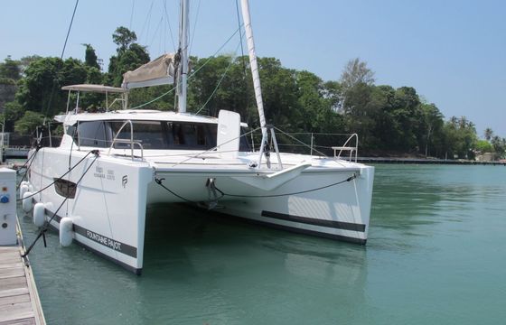 Fountaine Pajot Lucia 40 Kinara