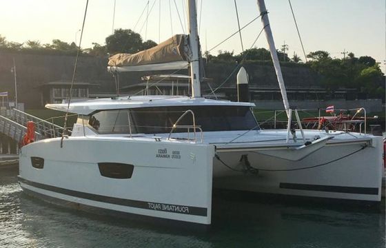 Fountaine Pajot Lucia 40 Kinara