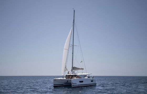 Fountaine Pajot Lucia 40 Lipara