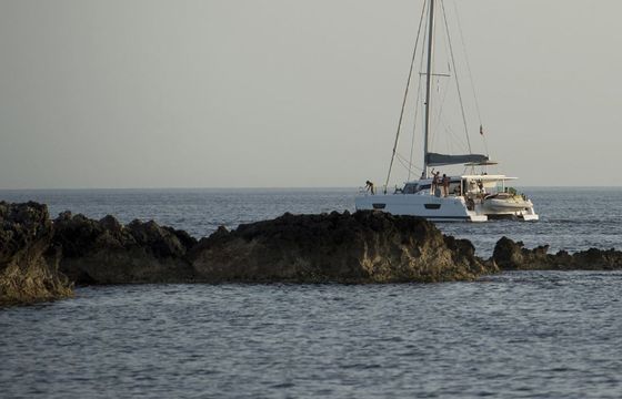 Fountaine Pajot Lucia 40 Lipara