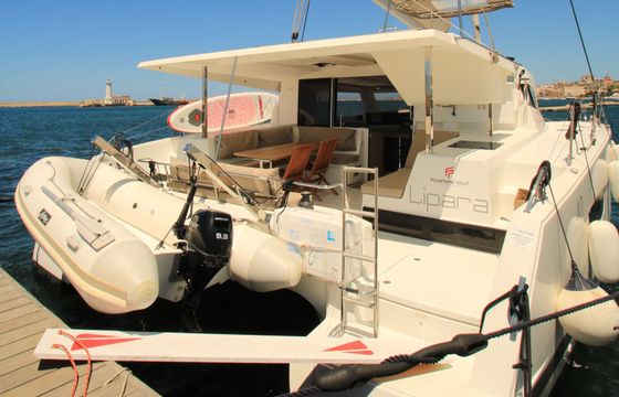 Fountaine Pajot Lucia 40 Lipara