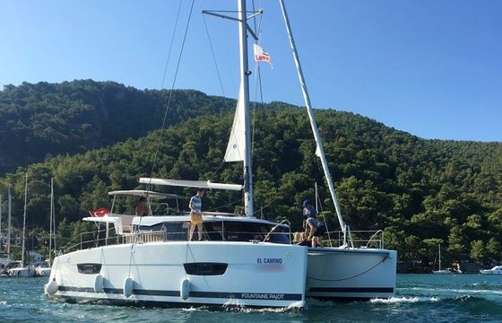 Fountaine Pajot Lucia 40 El Camino