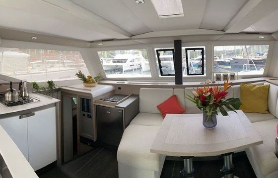 Fountaine Pajot Isla 40 Angela