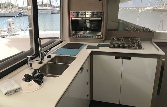 Fountaine Pajot Isla 40 Angela