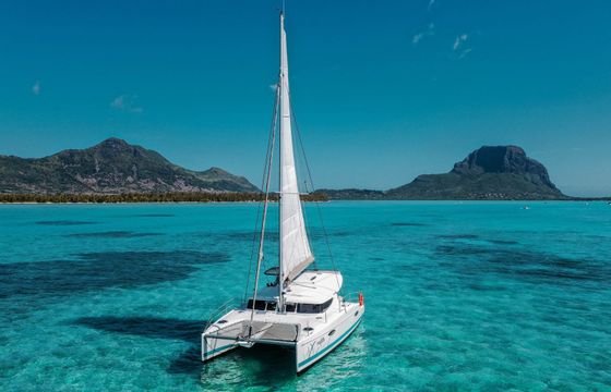 Fountaine Pajot Mahe 36 Cest la Vie