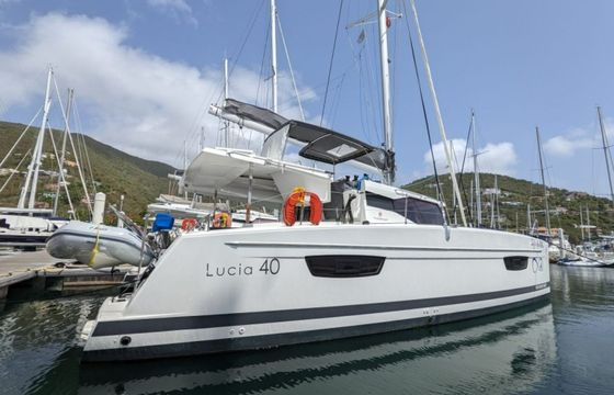 Fountaine Pajot Lucia 40 Infinite Blue