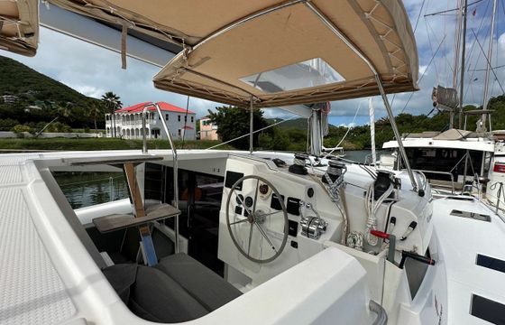 Fountaine Pajot Lucia 40 Quarda Jeepi