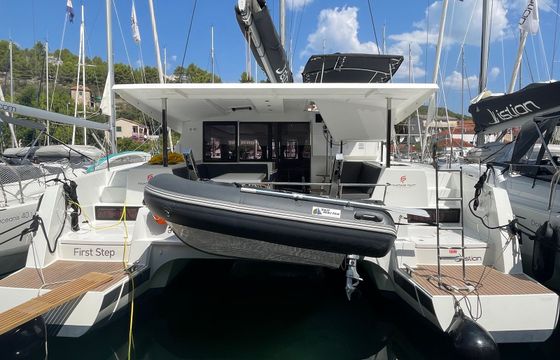 Fountaine Pajot Isla 40 First Step