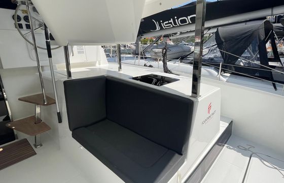 Fountaine Pajot Isla 40 First Step