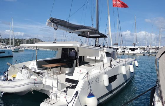 Fountaine Pajot Isla 40 Luna