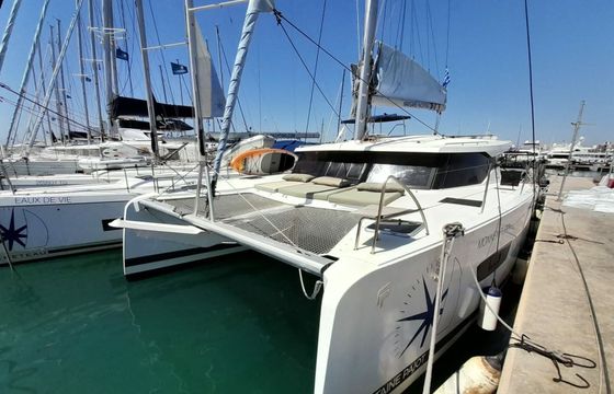 Fountaine Pajot Isla 40 Monkey Puppy