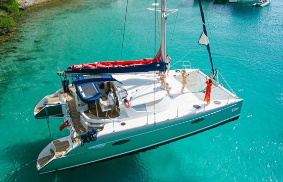 Fountaine Pajot Lavezzi 40 Odinn