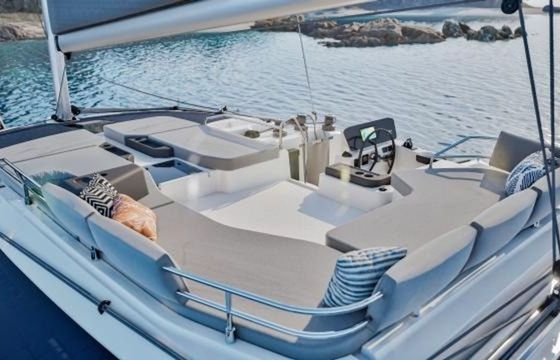 Fountaine Pajot New 44 CinSeLuna