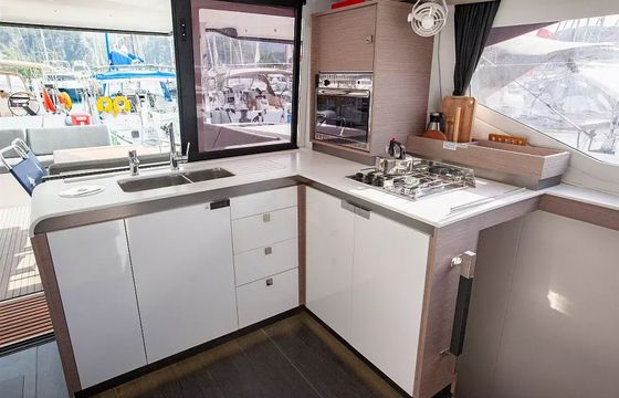 Fountaine Pajot Isla 40 Serenita