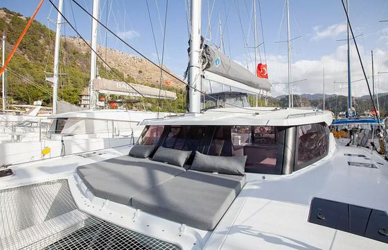 Fountaine Pajot Isla 40 Serenita