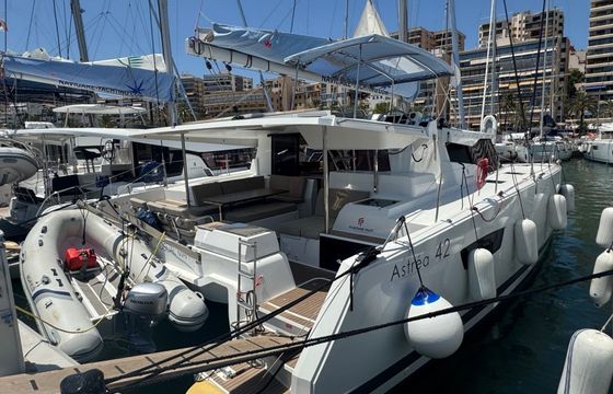 Fountaine Pajot Astrea 42 Rosual Mar