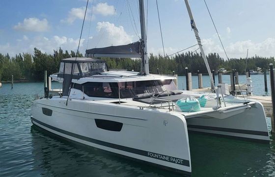 Fountaine Pajot Isla 40 Vive L'Amour