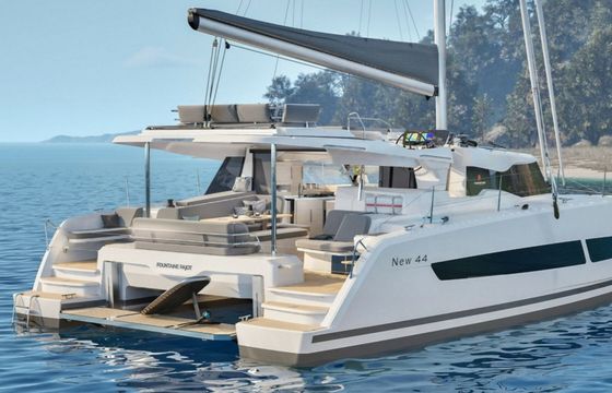 Fountaine Pajot Quatuor 44 Sofija