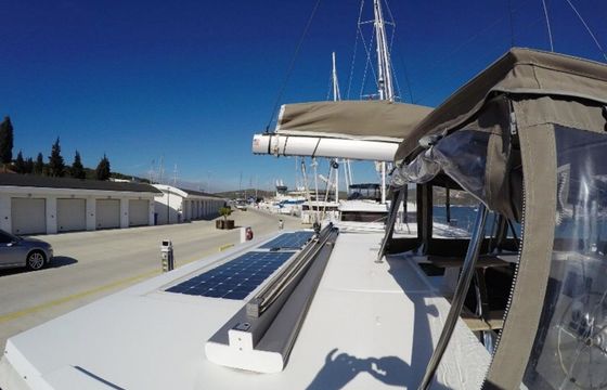 Fountaine Pajot Lucia 40 Amber