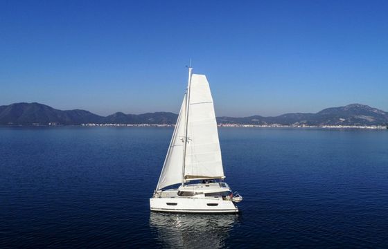 Fountaine Pajot Lucia 40 Amber