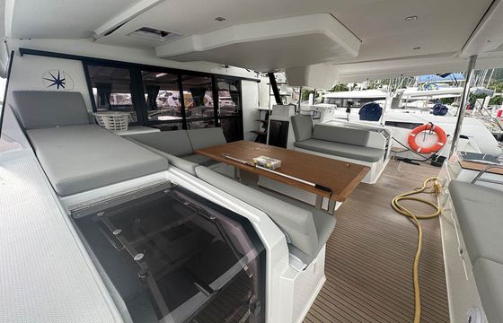 Fountaine Pajot New 51 Endless Summer