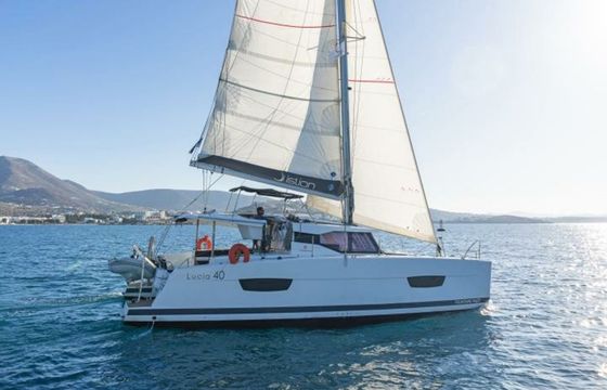 Fountaine Pajot Lucia 40 E.S. 2