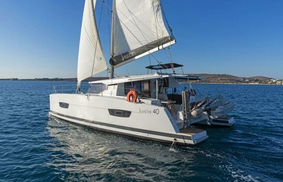 Fountaine Pajot Lucia 40 E.S. 2