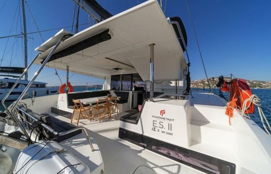 Fountaine Pajot Lucia 40 E.S. 2