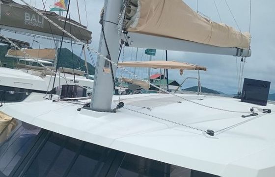 Fountaine Pajot Lucia 40 Eluchil